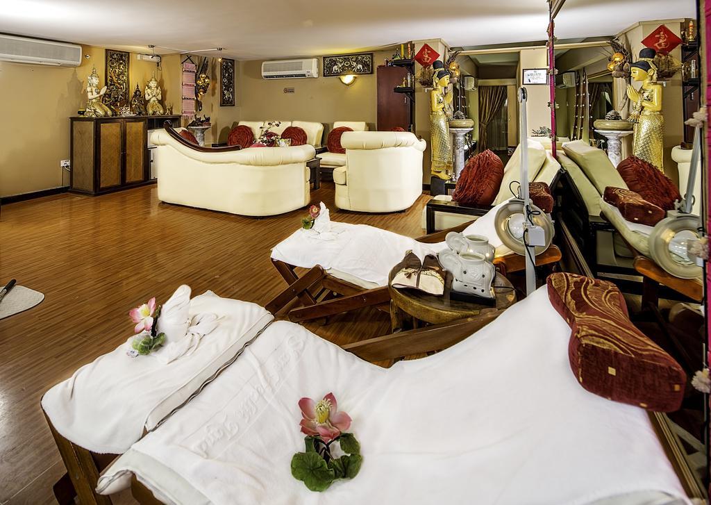 Taj Plaza Hotel Manama Eksteriør bilde