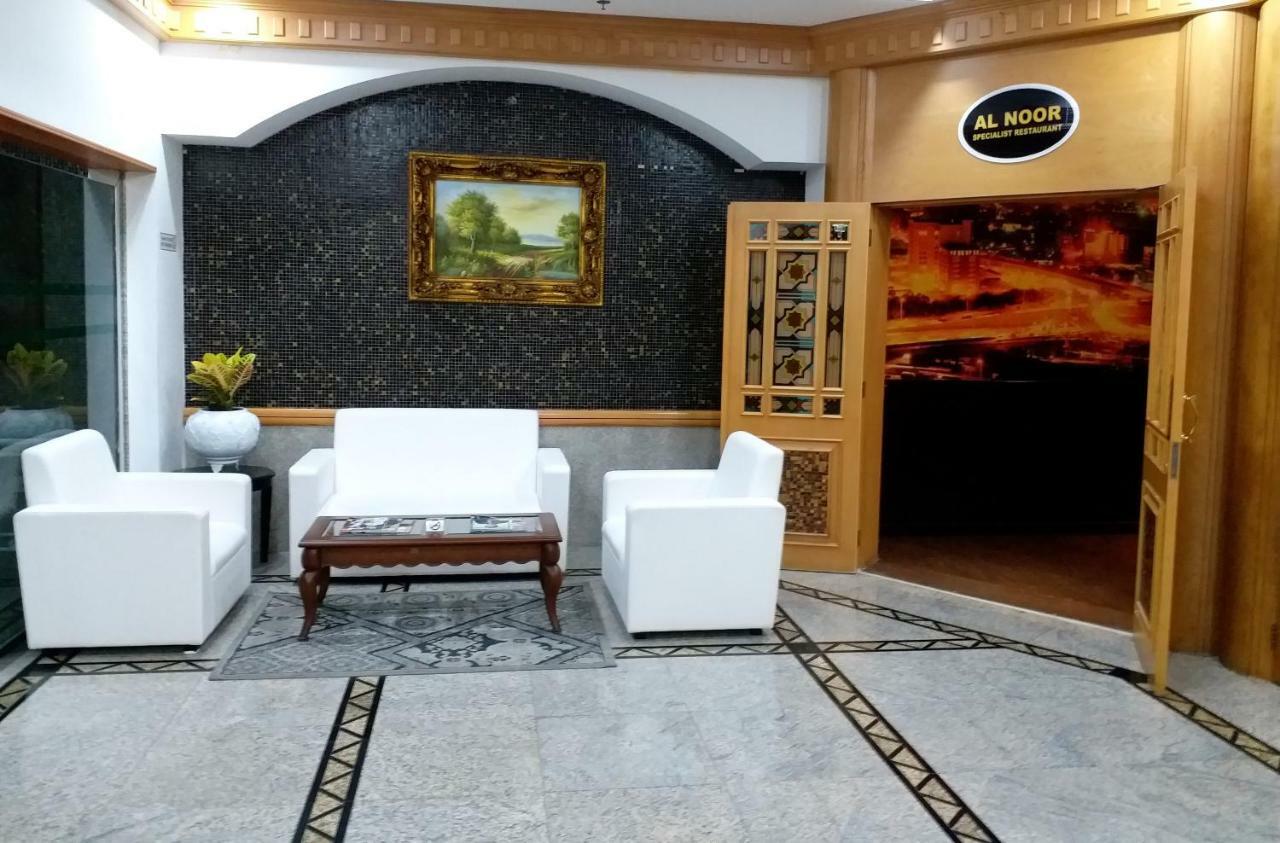 Taj Plaza Hotel Manama Eksteriør bilde