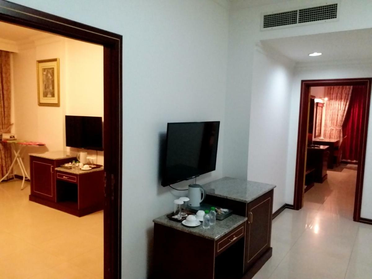 Taj Plaza Hotel Manama Eksteriør bilde