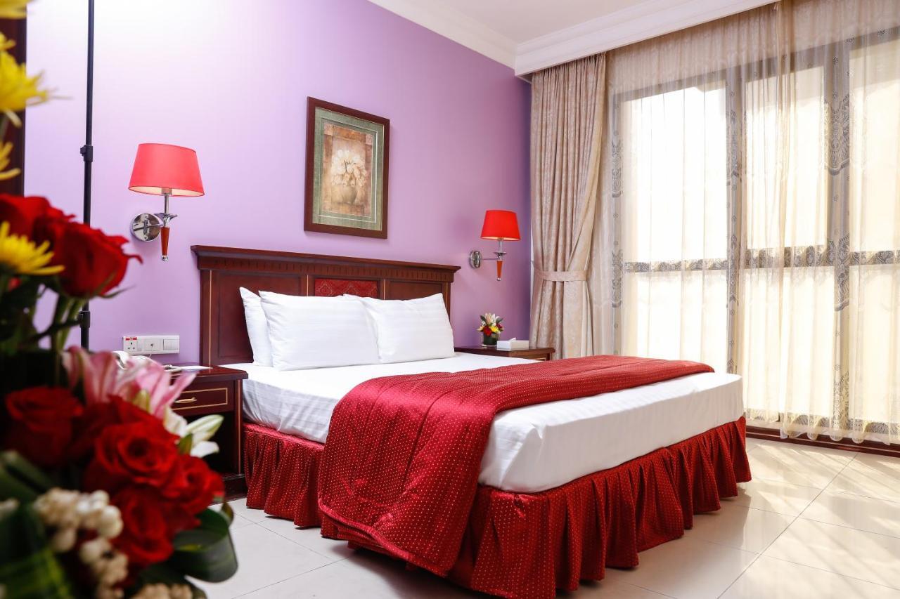 Taj Plaza Hotel Manama Eksteriør bilde