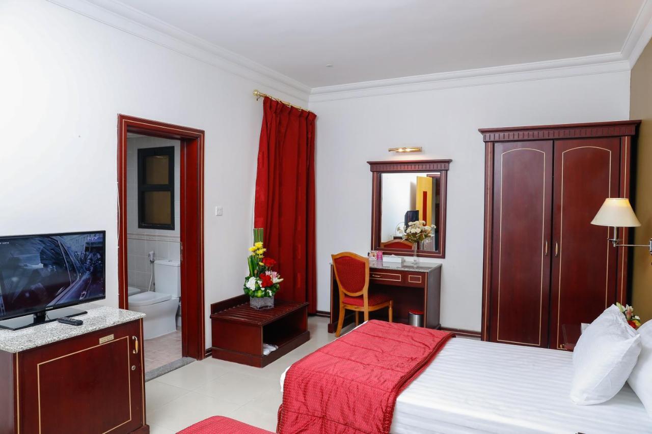 Taj Plaza Hotel Manama Eksteriør bilde